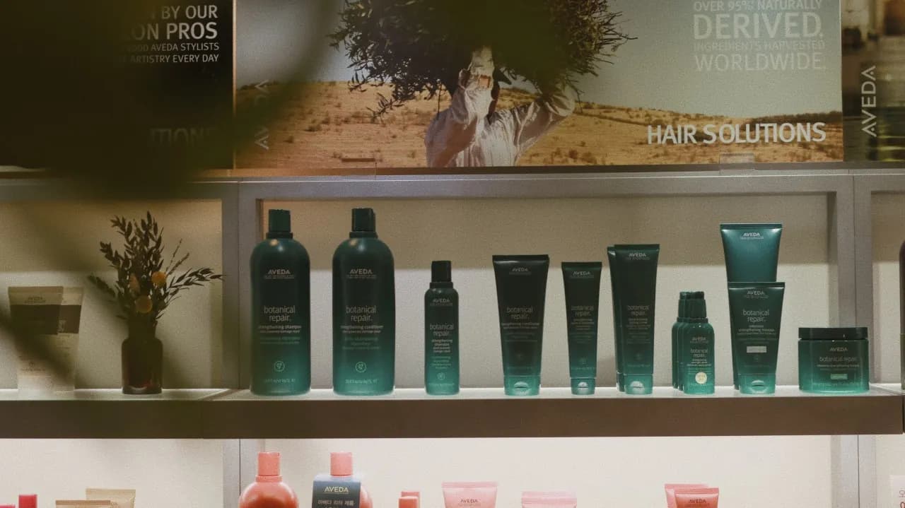 Ritual Service — AVEDA products on the salon shelf, RARIEN Gangnam